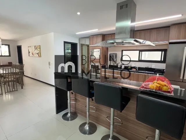 Imagem 6: Casa exclusiva com 5 suítes, piscina, escritório, despensa e pronta para morar em