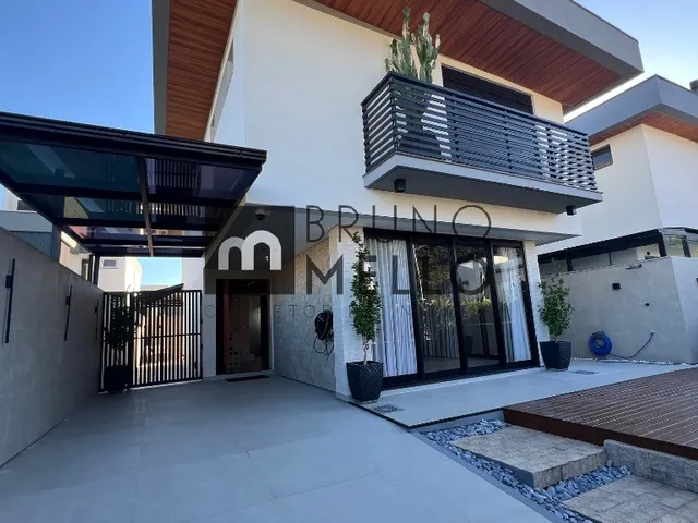 Imagem 4: Casa individual com 3 suítes e piscina aquecida no Villa Pamplona, Floripa/SC