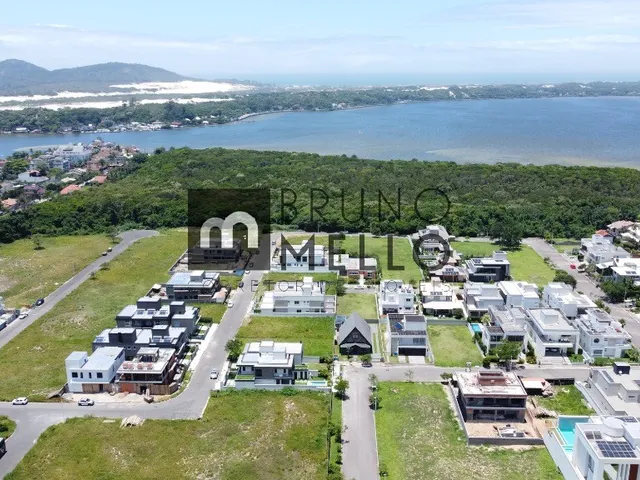 Imagem 4: Casa semi mobiliada com 4 suítes no Marina Philippi, Lagoa da Conceição, Floripa