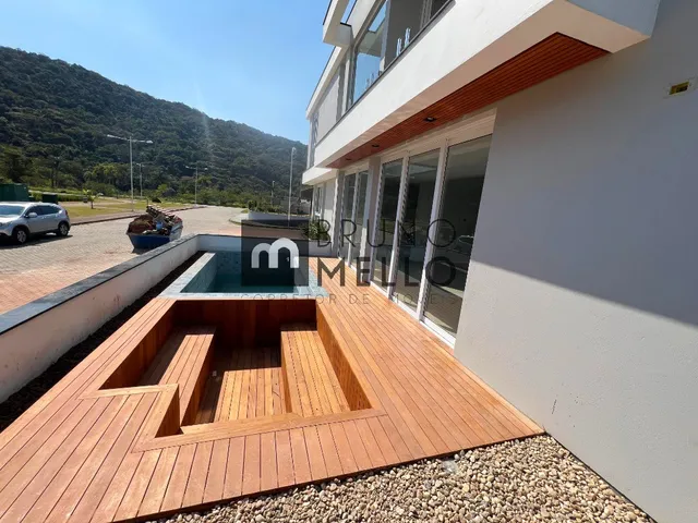 Imagem 13: Casa com 4 quartos, sendo 3 suítes e piscina no loteamento Villa Pamplona, Rio Tavares