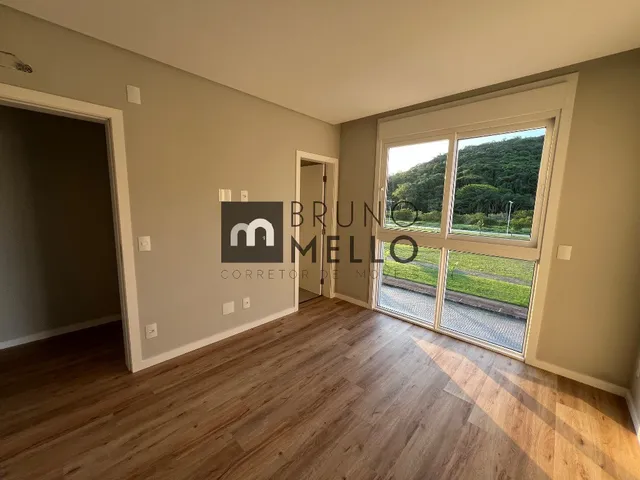 Imagem 15: Casa com 4 quartos, sendo 3 suítes e piscina no loteamento Villa Pamplona, Rio Tavares