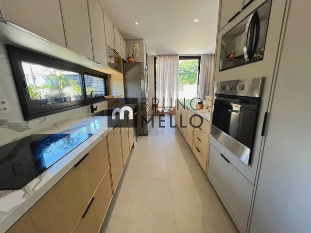 Imagem 8: Casa de 155 m² com 3 dormitórios, sendo 1 suíte com closet no Campeche - Floripa/SC