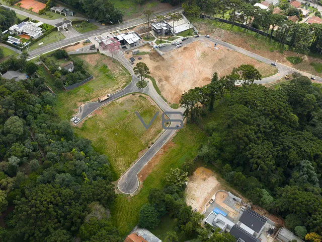 Imagem 5: Terreno em condomínio com 250m² privativos, no bairro Santa Cândida, Curitiba - PR