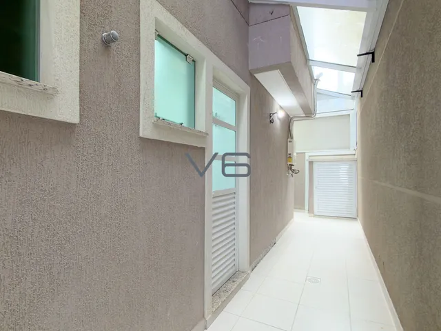 Imagem 4: Casa Alto Padrão com 196m² privativos, 4 quartos, 2 vagas de garagem, no Boqueirão