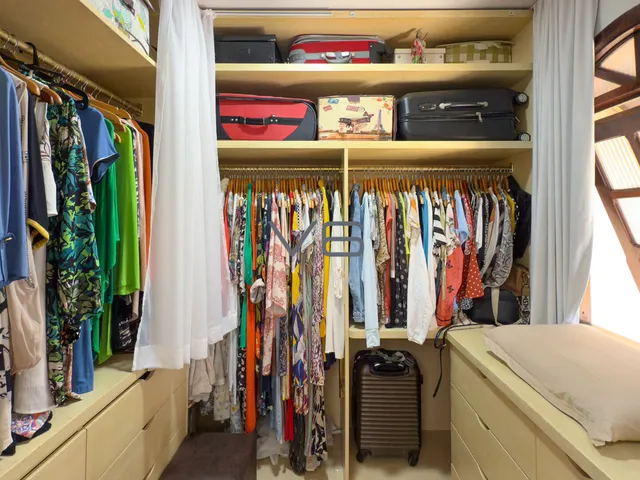 Imagem 16: Casa com 4 Quartos - 1 Suíte - 7 Vagas de garagem - 203,81 m² privativos, no bairro