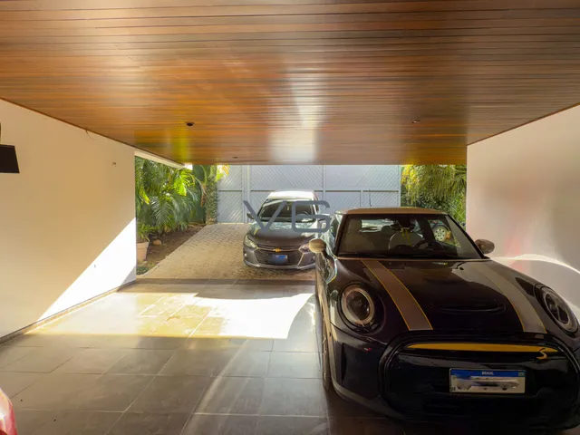 Imagem 11: Casa com 624 m² privativos, 5 quartos, 3 suítes, 4 vagas de garagem, no Mercês