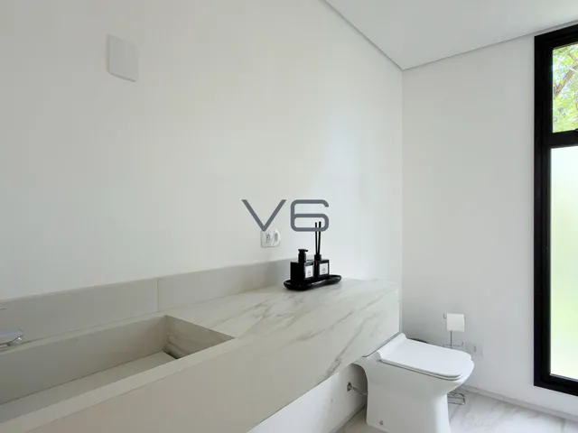 Imagem 8: Casa Alto Padrão com 308m² privativos, 3 quartos sendo 2 suítes, 2 vagas de garagem