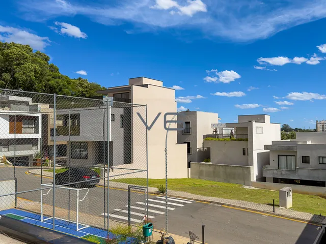 Imagem 7: Casa Alto Padrão com 308m² privativos, 3 quartos sendo 2 suítes, 2 vagas de garagem