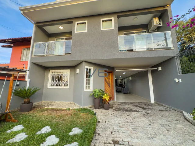 Imagem 2: Casa Triplex com 213,96 m² privativos, 5 quartos, 4 vagas de garagem, no Abranches