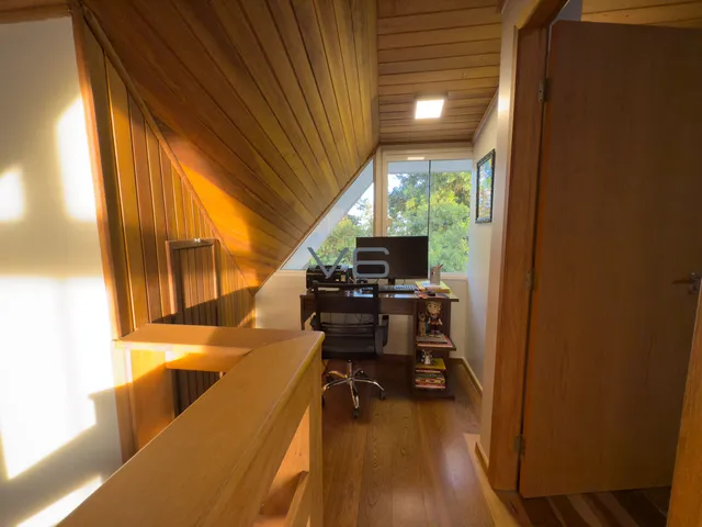 Imagem 13: Casa Triplex com 213,96 m² privativos, 5 quartos, 4 vagas de garagem, no Abranches