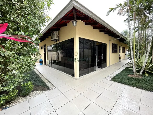 Imagem: Casa plana com 3 dormitórios à venda