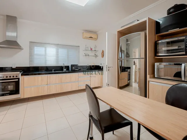 Imagem 9: Casa com 4 dormitórios à venda, 240 m² por R$ 1.799.000,00 - América - Joinville/SC