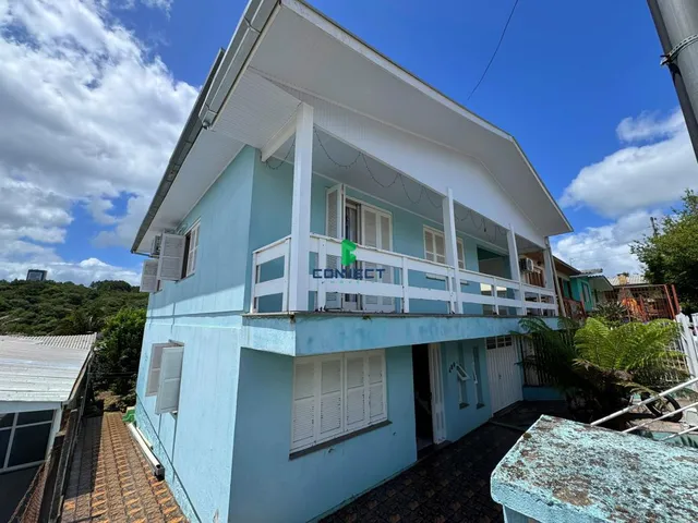 Imagem: Casa de 2 pavimentos à venda no bairro