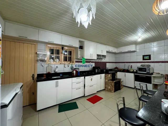 Imagem 12: Casa com QUIOSQUE e PISCINA no bairro 1º de Maio
