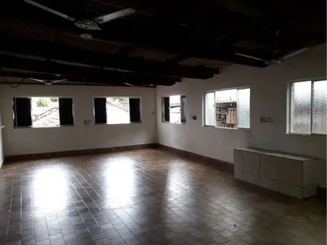 Imagem 4: Kitnet /Salão de Fundos com Entrada Independente , Lugar Tranquilo e Familiar .Bairro