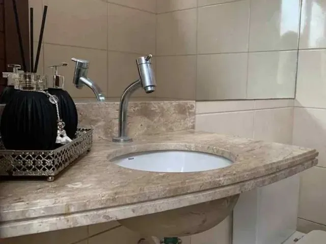 Imagem 10: Casa - 4 Quartos - 2 Suítes - 250,00M²