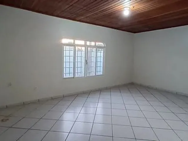 Imagem 3: Casa com 4 Quartos