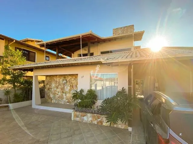 Imagem: Florianópolis - Casa Padrão - Carianos