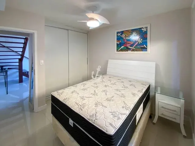 Imagem 2: Florianópolis - Casa Padrão - Carianos