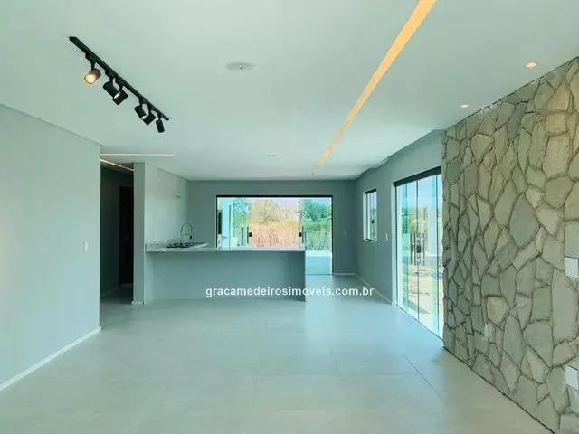 Imagem 16: Casa Moderna com 4 Quartos, Sistema Smart - em Condomínio Ref.gm-0023