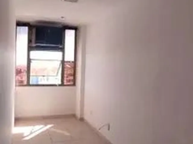 Imagem: Sala para Aluguel, 2 Vagas, Funcionários