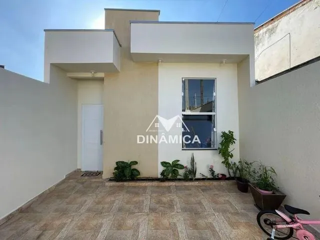Imagem: Casa com 2 Dormitórios À Venda, 70 M²