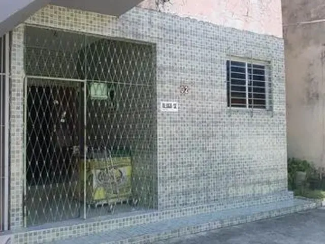 Imagem: Vende-Se Casa na Rua da Regeneração