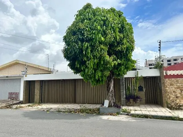 Imagem 1: Casa no Sao Francisco Quatro Quartos