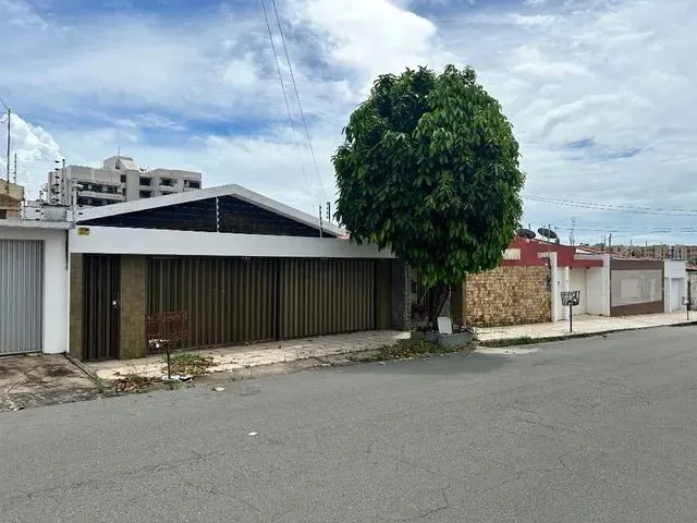 Imagem 9: Casa no Sao Francisco Quatro Quartos