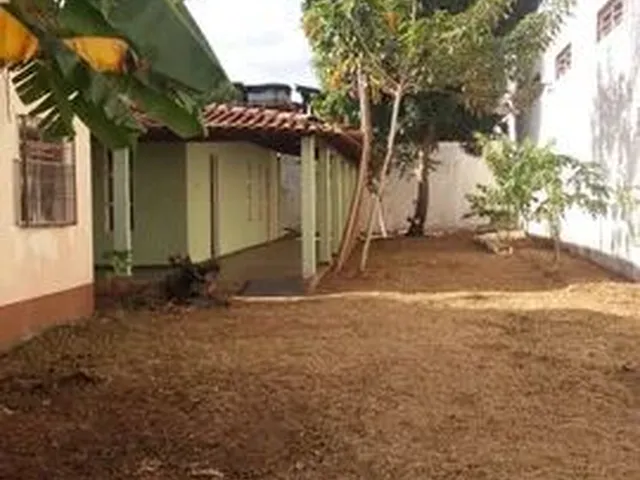 Imagem 12: Salão Comercial e Casa nos Fundos