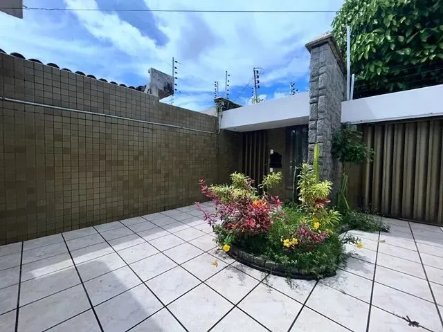 Imagem 2: Casa no Sao Francisco Quatro Quartos