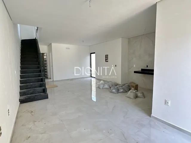 Imagem 9: Vendo casa duplex em rua privativa 4 suítes- Eusébio-CE