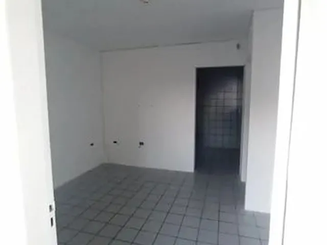 Imagem 6: Vendo e Alugo san Martin 2Quartos Varanda Sala Coz A. Serviço, Wc Social, 1Vaga De
