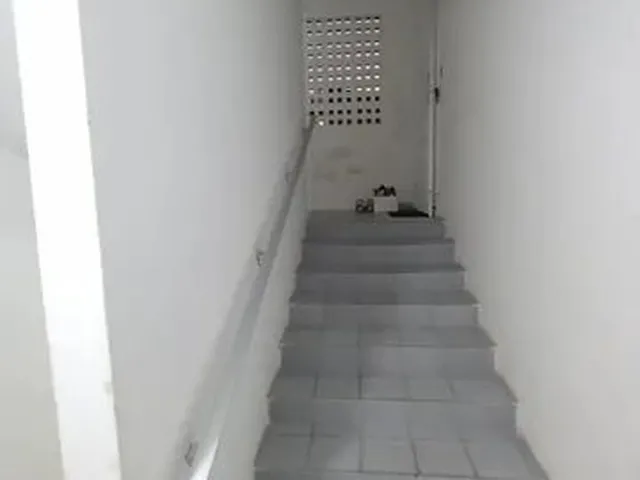 Imagem 2: Vendo e Alugo san Martin 2Quartos Varanda Sala Coz A. Serviço, Wc Social, 1Vaga De