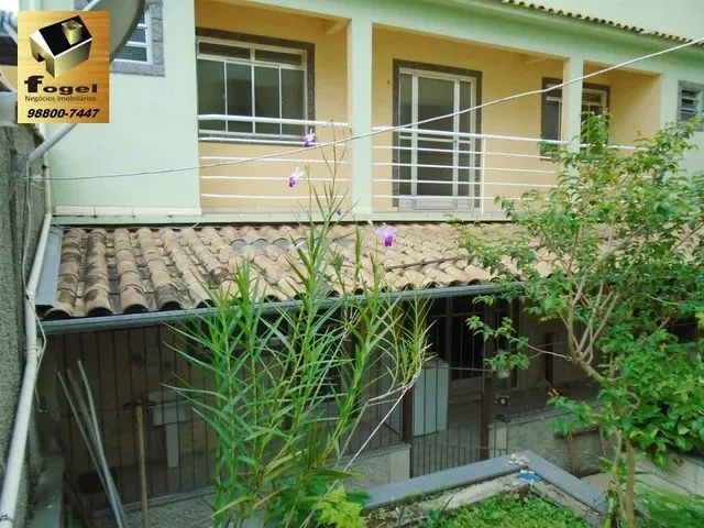 Imagem 13: Nova Era / Jf - Casa Fundos 3/4 (2 Suítes) - Sala 2 Ambientes - Terraço - 1 Vaga