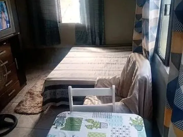 Imagem 3: Alugo Kitnet Quarto com acomodam 2 pessoas