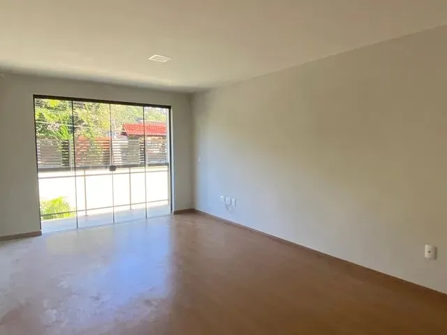 Imagem: Apartamento Novo de 3 Quartos para Locação