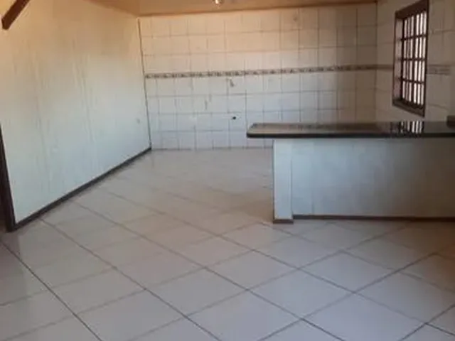 Imagem: Casa para Alugar - Bairro Cordeiros, Rua