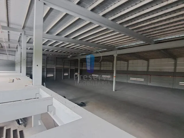 Imagem 4: Pavilhão Industrial NOVO com 6500m² de área construída
