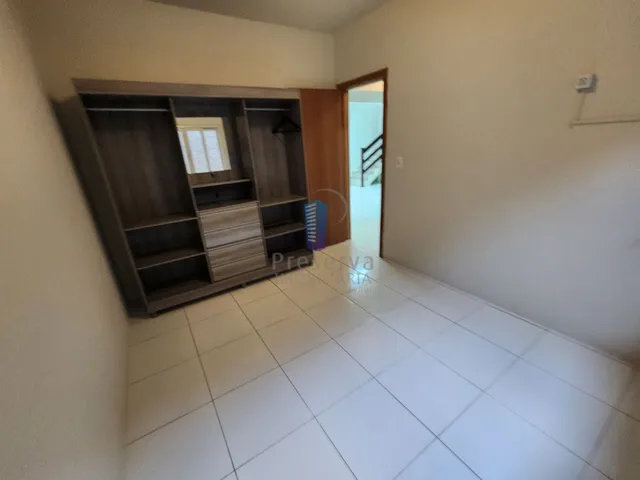 Imagem 15: Casa com 4 quartos, churrasqueira e bastante espaço para carros no Dom Bosco - Itajaí