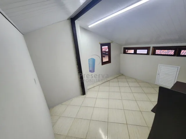 Imagem 9: Casa com 4 quartos, churrasqueira e bastante espaço para carros no Dom Bosco - Itajaí