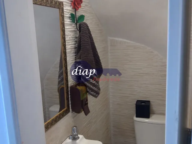 Imagem 4: Lindo sobrado com 3 dormitórios, sendo 1 suíte, sala 2 ambientes, cozinha grande, 3