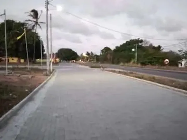 Imagem 2: Loteamento na Paraipaba a 2 Minuto do Centro e a Caminho da Praia de Lagoinha. de Imediato