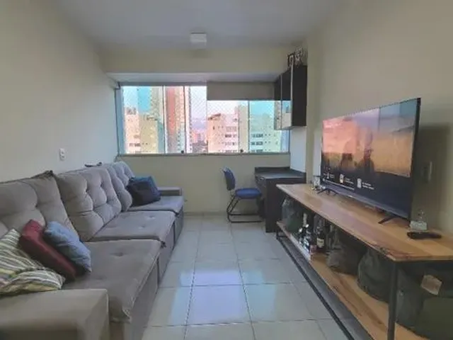 Imagem: O apartamento possui 2 Dormitórios, 1 Suíte, 2 Vagas na