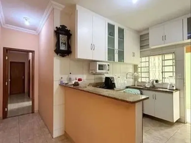 Imagem 2: Contagem - Casa Padrão - Europa