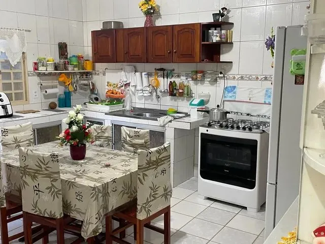 Imagem 4: Vende-Se. Área de serviço, 300m² de Área, 3 Vagas na garageme3...