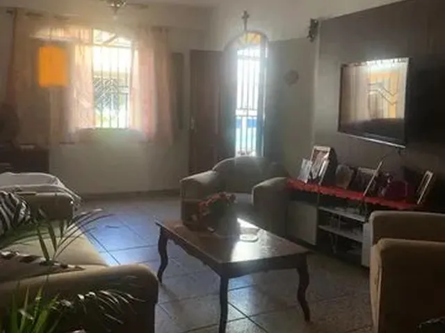 Imagem: Vendo Casa Residencial Costa e Silva