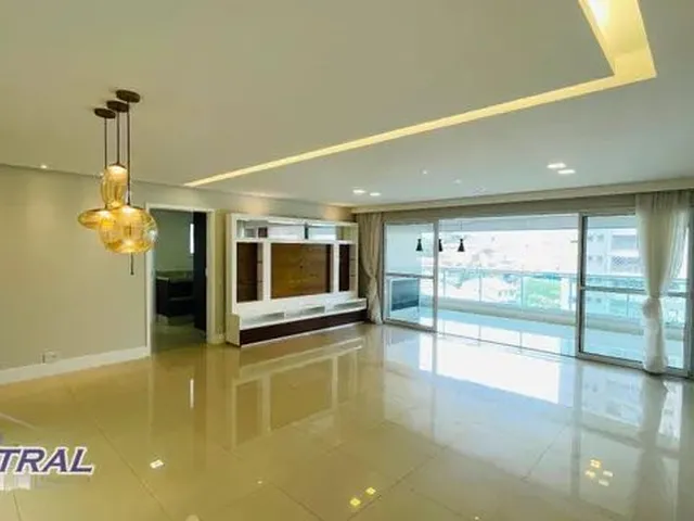 Imagem: Apartamento com 4 Dormitórios À Venda