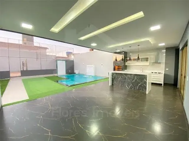 Imagem: Casa com 3 Dormitórios À Venda, 250 M²