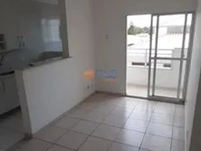 Imagem: O apartamento possui 2 Dormitórios, 1 Banheiro, 1 Vaga na